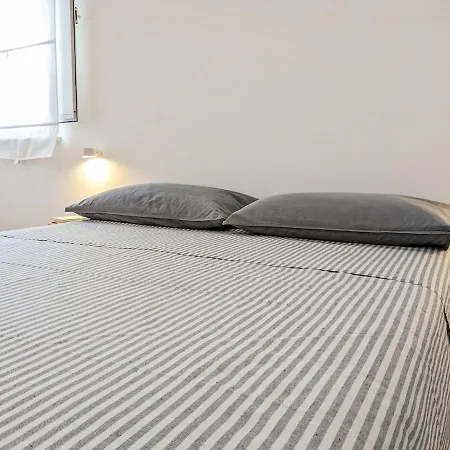 Ulya Apartment